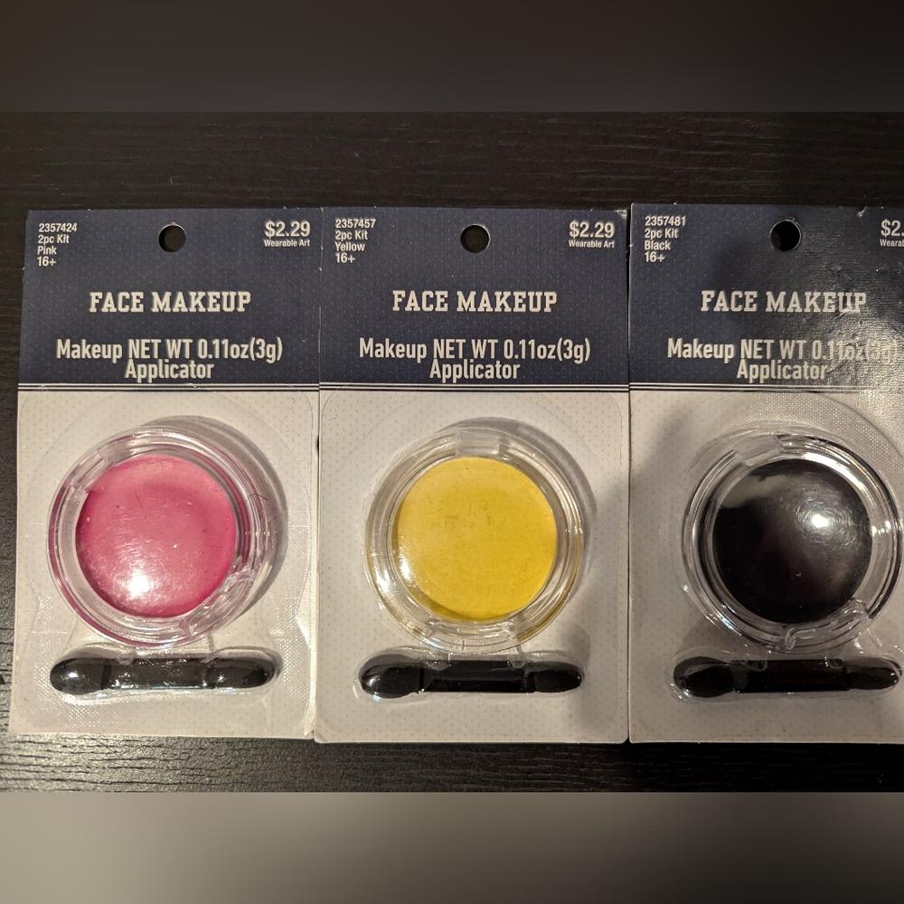 Face Makeup With Applicator